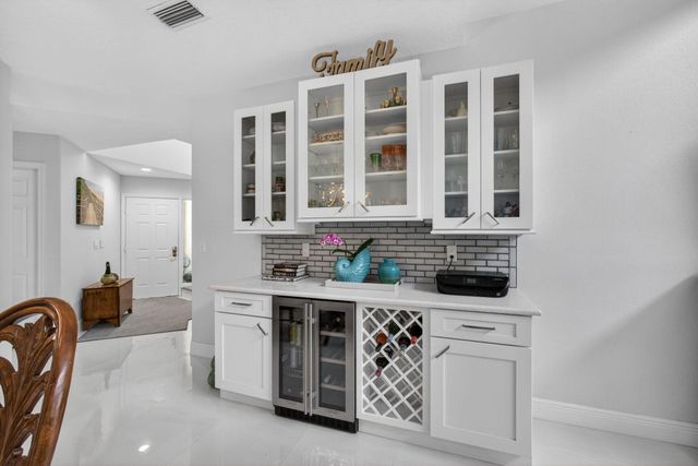 906 N Windermere Way, Palm Beach Gardens, FL 33418