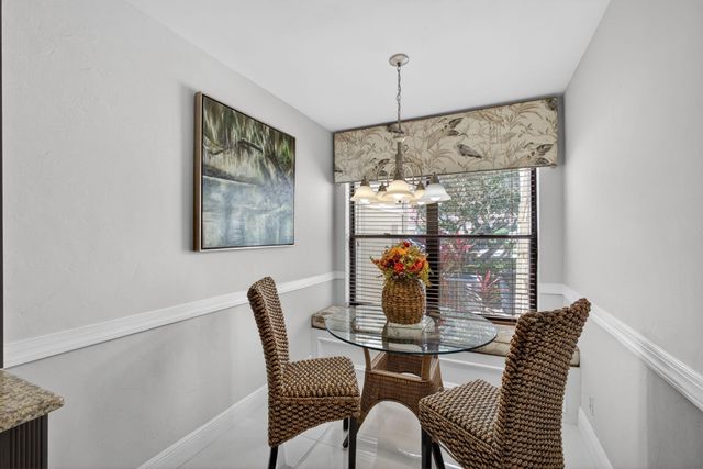 906 N Windermere Way, Palm Beach Gardens, FL 33418