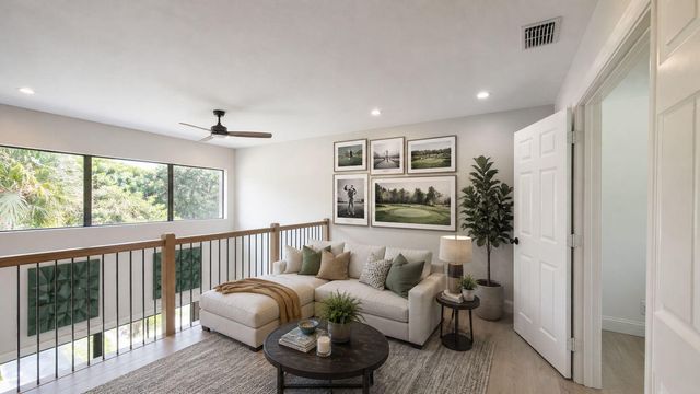 906 N Windermere Way, Palm Beach Gardens, FL 33418