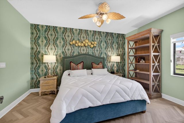 906 N Windermere Way, Palm Beach Gardens, FL 33418