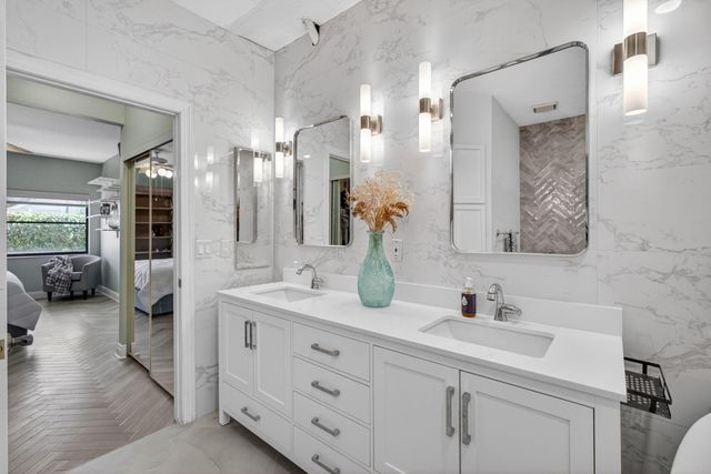 906 N Windermere Way, Palm Beach Gardens, FL 33418