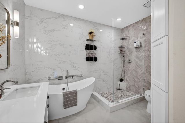 906 N Windermere Way, Palm Beach Gardens, FL 33418