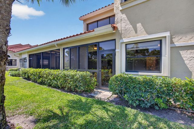 906 N Windermere Way, Palm Beach Gardens, FL 33418