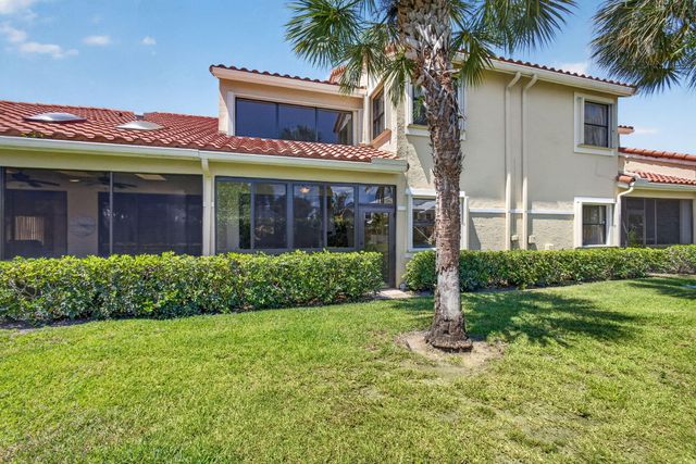 906 N Windermere Way, Palm Beach Gardens, FL 33418