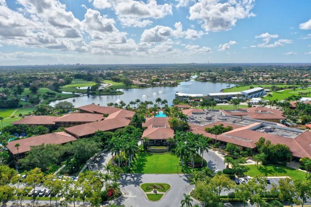 906 N Windermere Way, Palm Beach Gardens, FL 33418