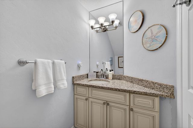 906 N Windermere Way, Palm Beach Gardens, FL 33418