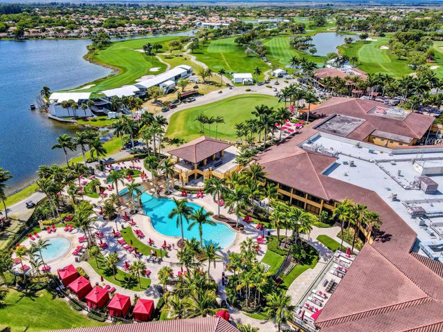 906 N Windermere Way, Palm Beach Gardens, FL 33418