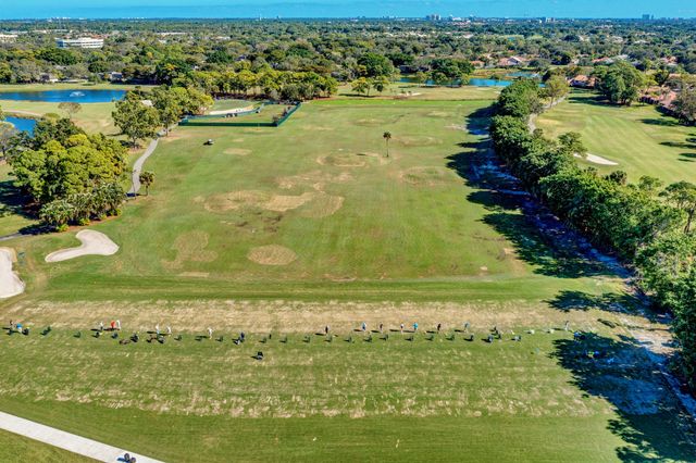 906 N Windermere Way, Palm Beach Gardens, FL 33418