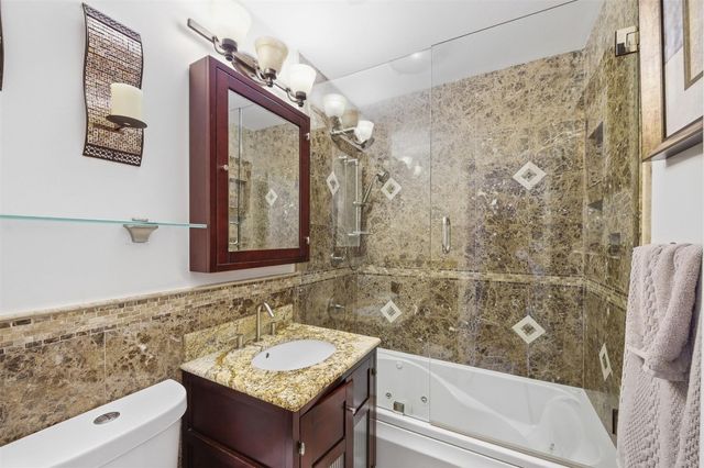 1009 Mango Isle, Fort Lauderdale, FL 33315