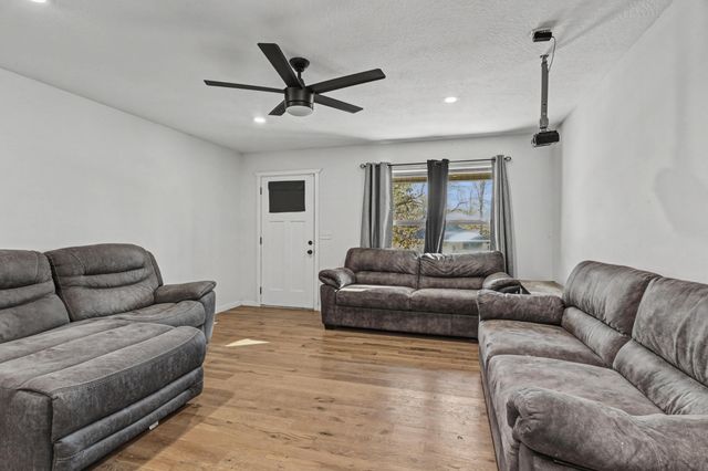 2517 N Prospect Avenue, Springfield, MO 65803