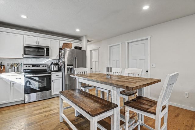 2517 N Prospect Avenue, Springfield, MO 65803