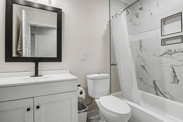 2517 N Prospect Avenue, Springfield, MO 65803