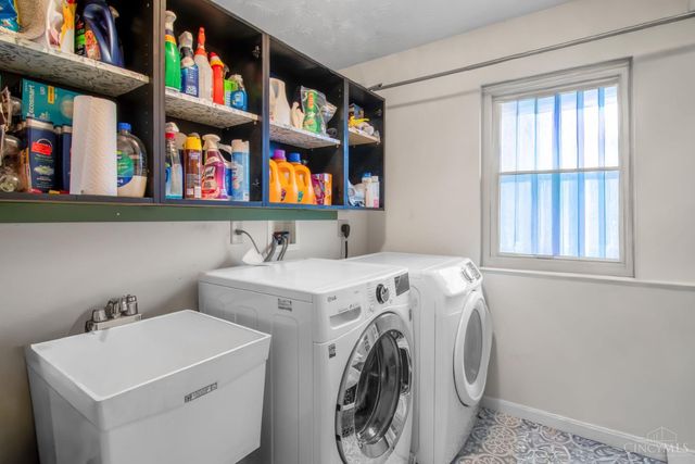 5556 Shady Meadows Drive, Fairfield Twp, OH 45011