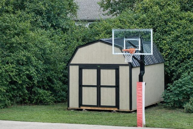 5556 Shady Meadows Drive, Fairfield Twp, OH 45011