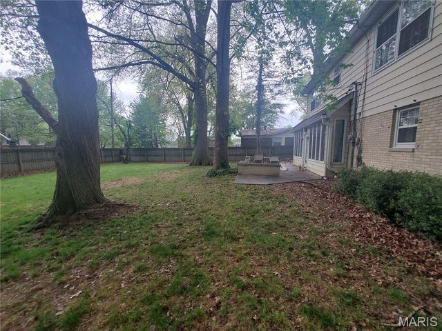 217 Gettysburg Road, Belleville, IL 62226