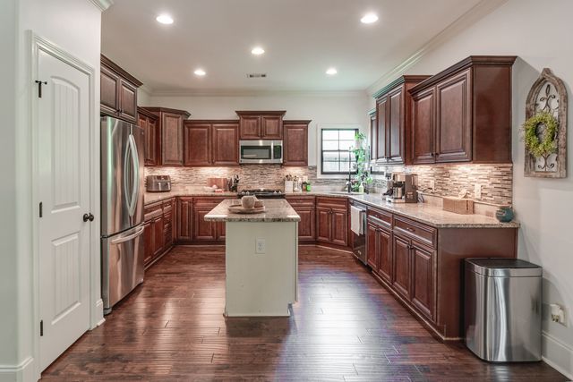 147 Fountain Brooke Dr, Hendersonville, TN 37075