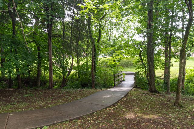 147 Fountain Brooke Dr, Hendersonville, TN 37075