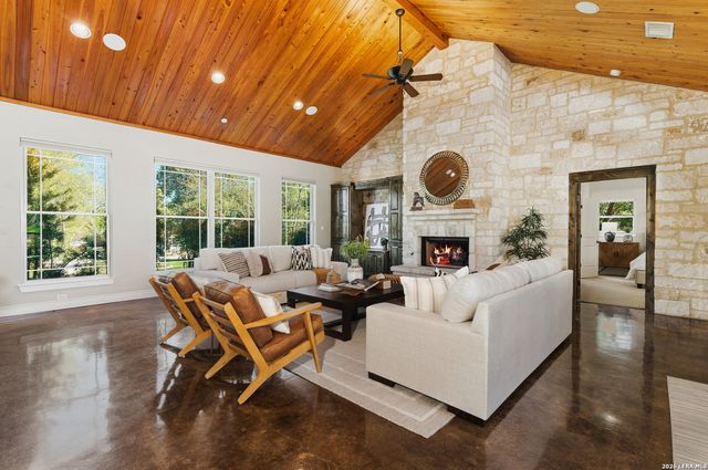 333 Pike, San Antonio, TX 78209