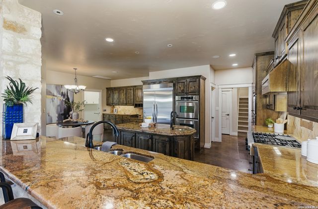 333 Pike, San Antonio, TX 78209