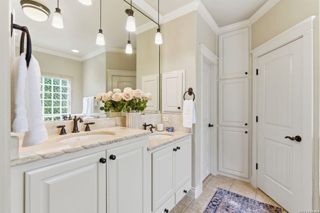 333 Pike, San Antonio, TX 78209