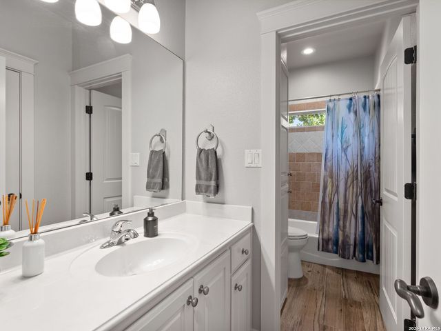 333 Pike, San Antonio, TX 78209