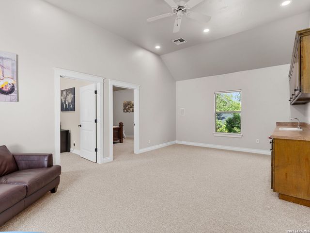 333 Pike, San Antonio, TX 78209