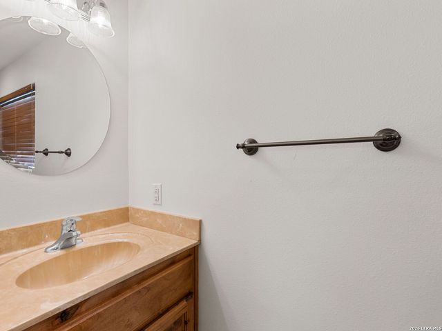 333 Pike, San Antonio, TX 78209