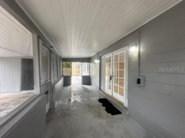 708 LAKEWOOD AVENUE, Tampa, FL 33613