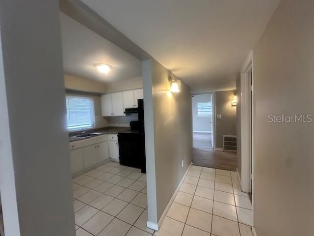 708 LAKEWOOD AVENUE, Tampa, FL 33613