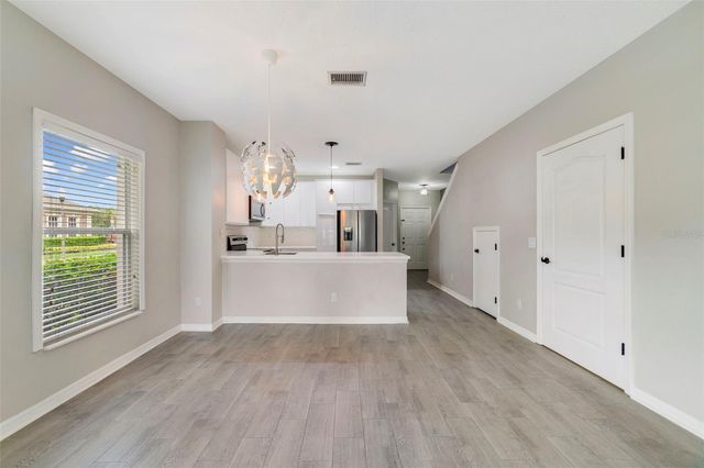 10404 KIPLINGER LANE, Orlando, FL 32829