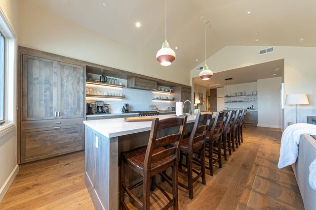 12313 Soaring Way Ste 3D, Truckee, CA 96161