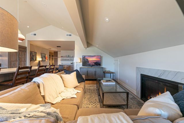 12313 Soaring Way Ste 3D, Truckee, CA 96161