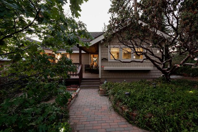 24825 Marion Ridge Road, Idyllwild, CA 92549