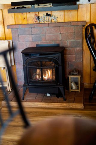 24825 Marion Ridge Road, Idyllwild, CA 92549