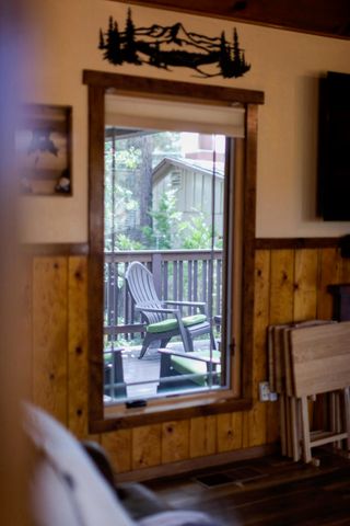 24825 Marion Ridge Road, Idyllwild, CA 92549