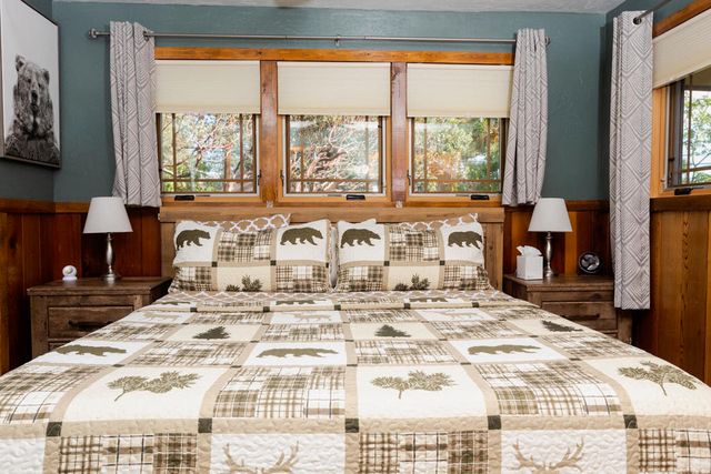 24825 Marion Ridge Road, Idyllwild, CA 92549