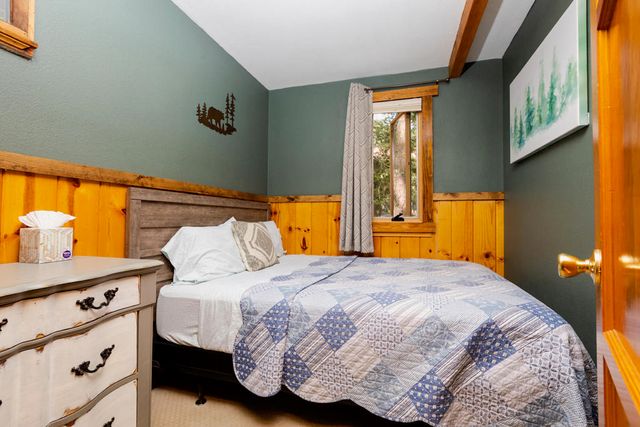 24825 Marion Ridge Road, Idyllwild, CA 92549