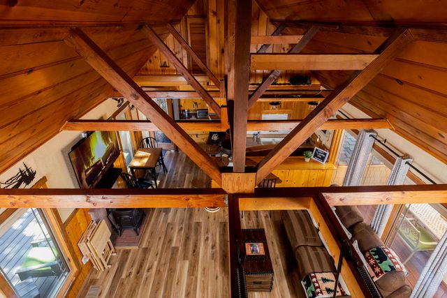 24825 Marion Ridge Road, Idyllwild, CA 92549