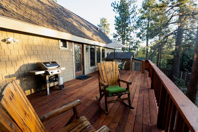 24825 Marion Ridge Road, Idyllwild, CA 92549