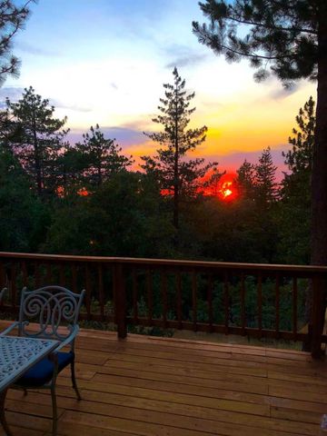 24825 Marion Ridge Road, Idyllwild, CA 92549