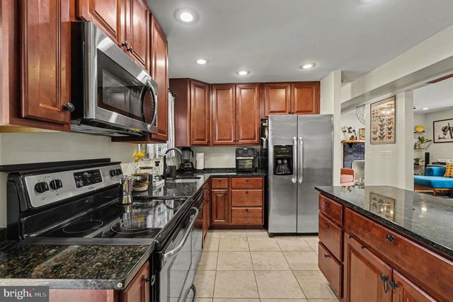 9120 SUMMER PARK DR, Parkville, MD 21234