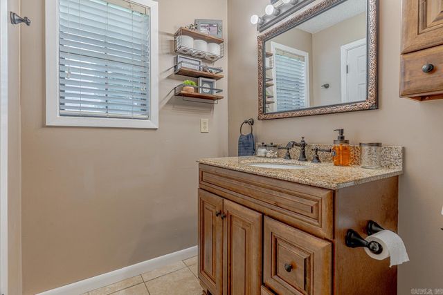 447 Greene 731 Road, Jonesboro, AR 72401