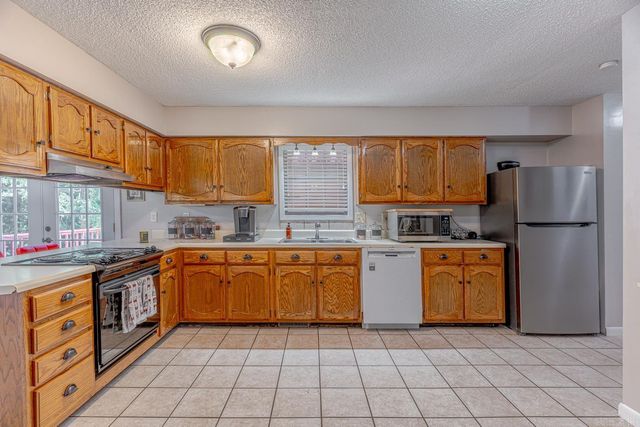 447 Greene 731 Road, Jonesboro, AR 72401