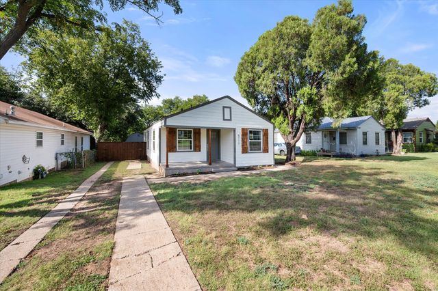 5117 Almena Road, River Oaks, TX 76114