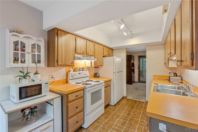 8708 East Patrol Road, Lysander, NY 13027