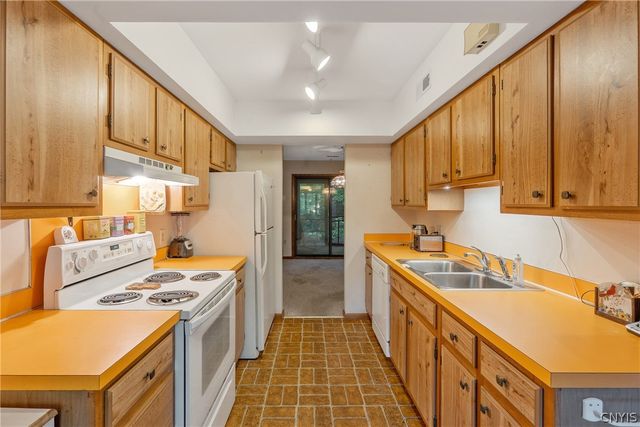 8708 East Patrol Road, Lysander, NY 13027
