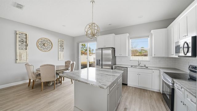 65 Raintree Pl, Palm Coast, FL 32164