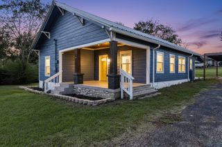 2306 Jacksonville Dr., Henderson, TX 75654