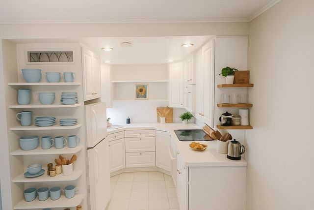 50 56 Broadlawn Park 512, Boston, MA 02132