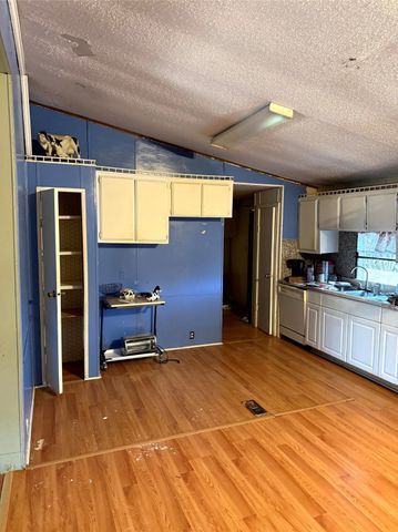 1047 John Wayne Road, Kaufman, TX 75142